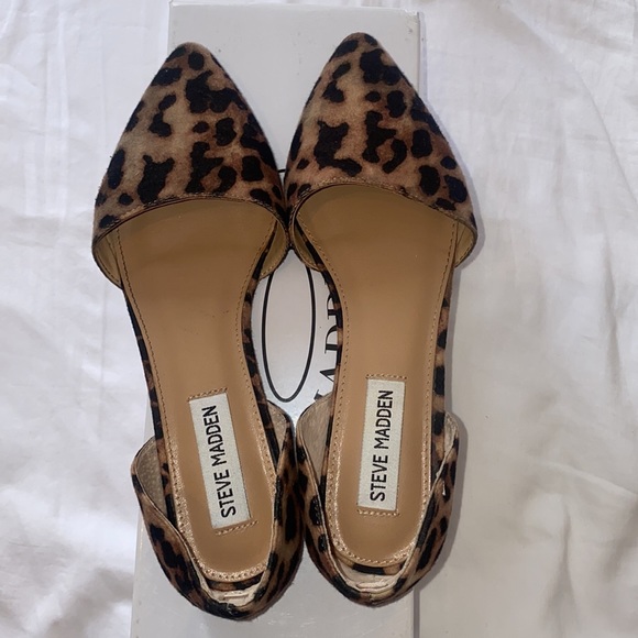 Steve Madden leopard flats - Picture 2 of 3